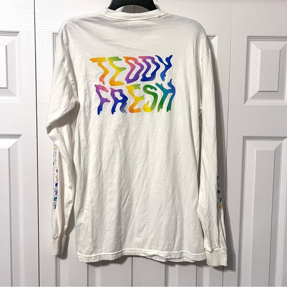 Teddy Fresh Long Sleeve Spellout Logo T Shirt White Rainbow Size medium - Picture 3 of 10